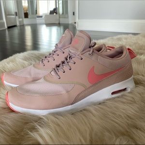 Nike Women’s Air Max Thea